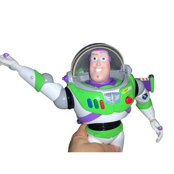 DISNEY TOY STORY BUZZ LIGHTYEAR 12 INCH SOUNDS LIGHTS ACTION FIGURE PIXAR - Picture 9 of 12